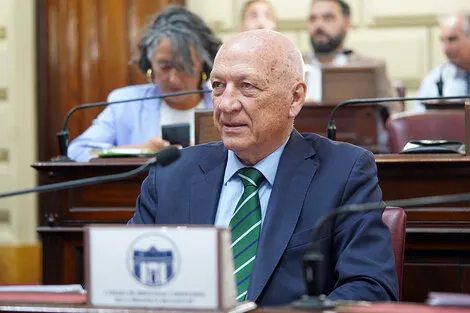 856768-ro05fo0218web-prensa-20diputados